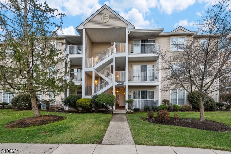 Society Hill III - Residential