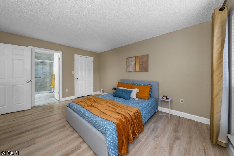 Society Hill III - Residential