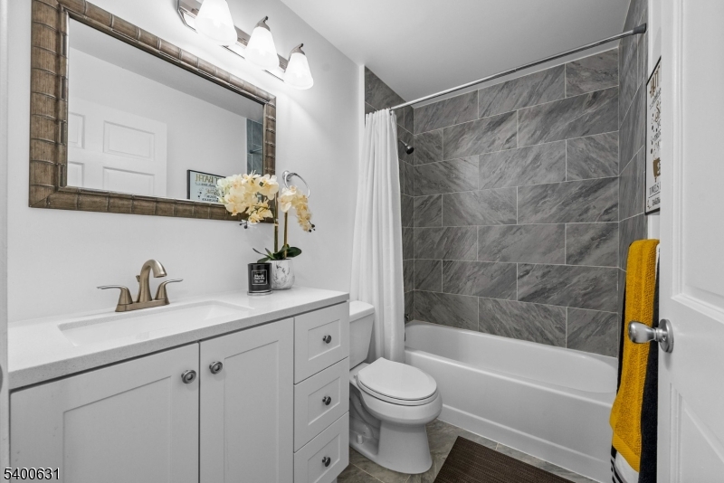 Society Hill III - Residential