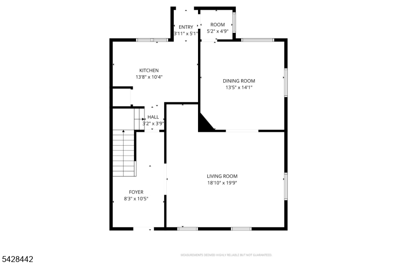 Main image without alt text