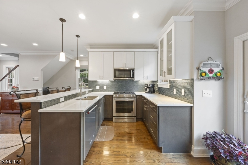 BROWNSTONES AT CALDWELL - Residential