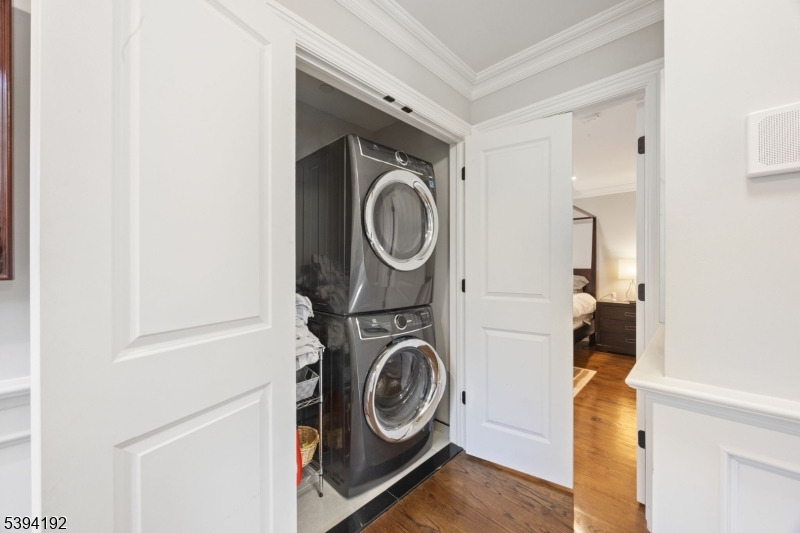 BROWNSTONES AT CALDWELL - Residential