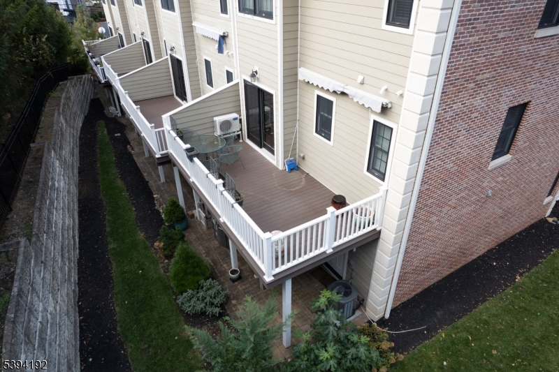 BROWNSTONES AT CALDWELL - Residential