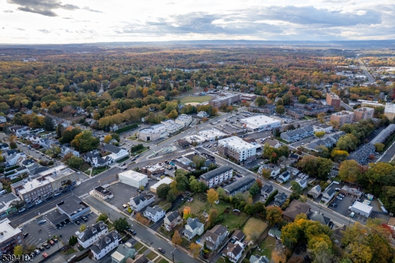 BROWNSTONES AT CALDWELL - Residential