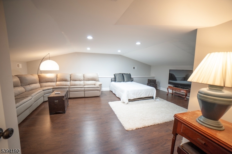 BROWNSTONES AT CALDWELL - Residential