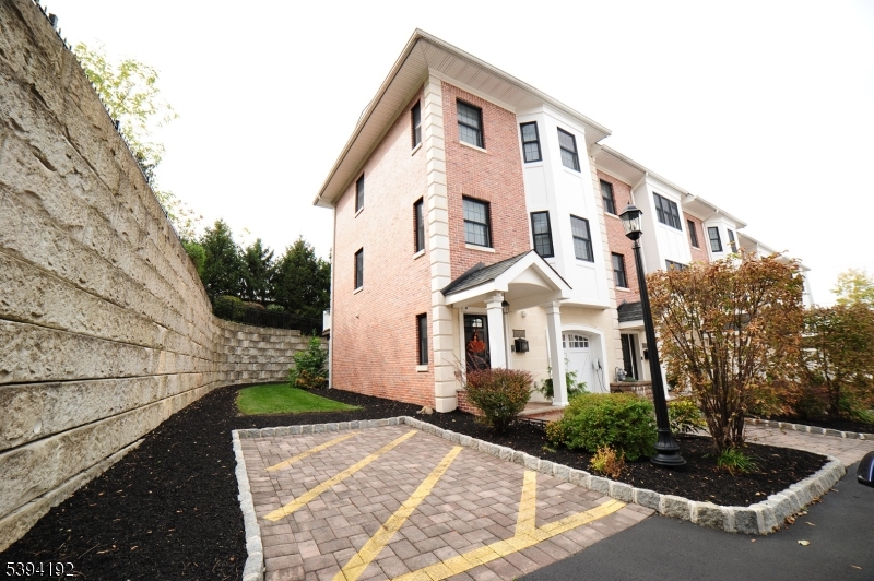 BROWNSTONES AT CALDWELL - Residential