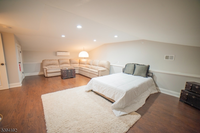 BROWNSTONES AT CALDWELL - Residential