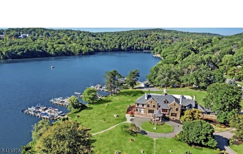 White Meadow Lake - Residential