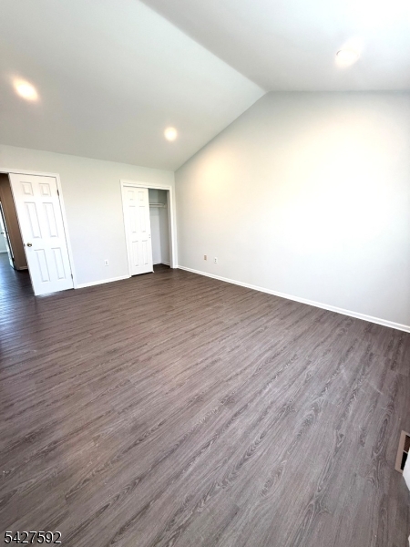 WYNNEFIELD AT SOMERSET - Residential