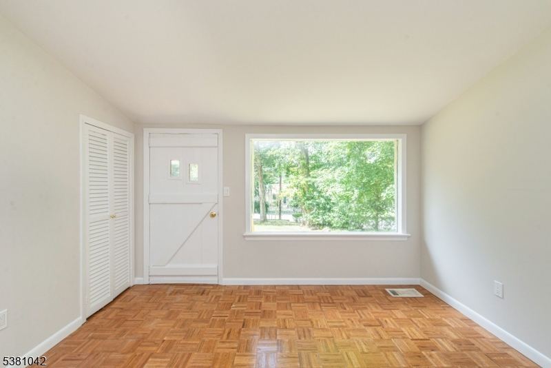 Lake Hiawatha - Residential Lease