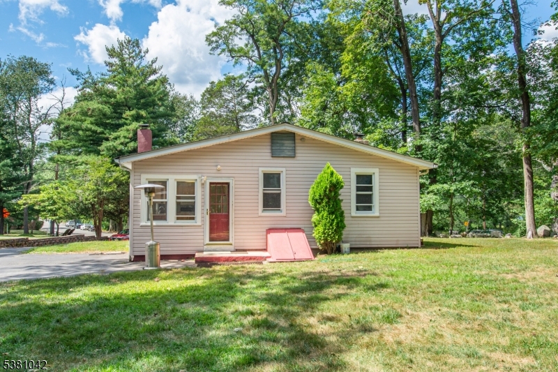 Lake Hiawatha - Residential Lease