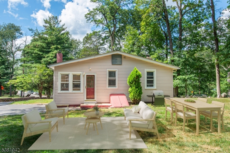 Lake Hiawatha - Residential Lease