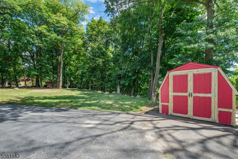 Lake Hiawatha - Residential Lease