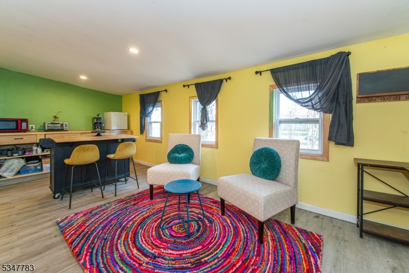 511 Broughton Ave