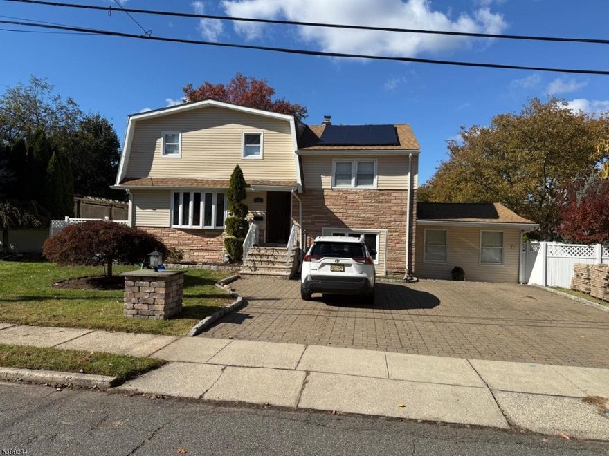 This is a 12-month residential lease.Smoking is strictly prohibited inside the house and on the premises.Owner Responsibilities:WaterSewerApproximately 85% of the electricity bill (PSE& GTenant ResponsibilitiesGas15% of the electricity bill (PSE&G)The tenant agrees to maintain all accounts in good standing and make timely payments for any utilities assigned to them.