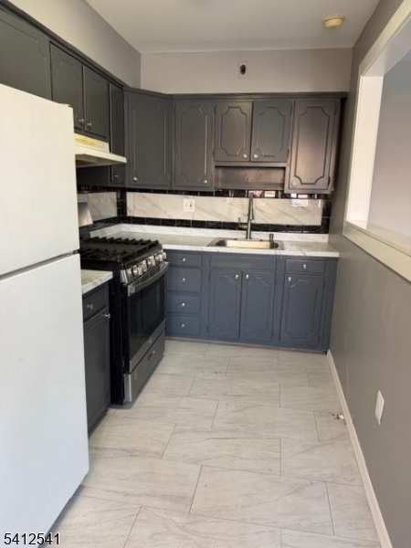 Howard Condominums - Residential