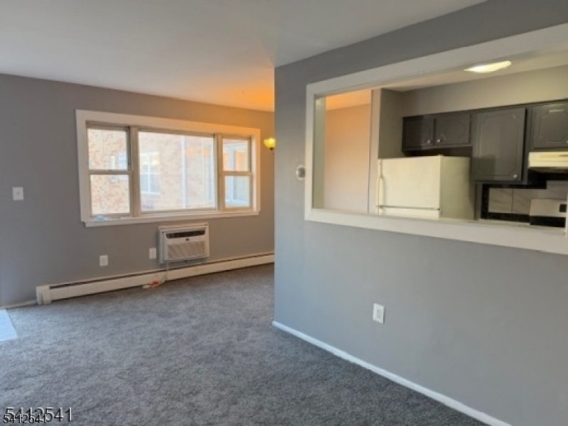 Howard Condominums - Residential