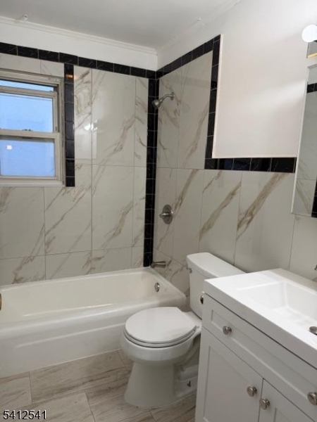 Howard Condominums - Residential