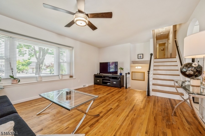 CEDAR KNOLLS - Residential