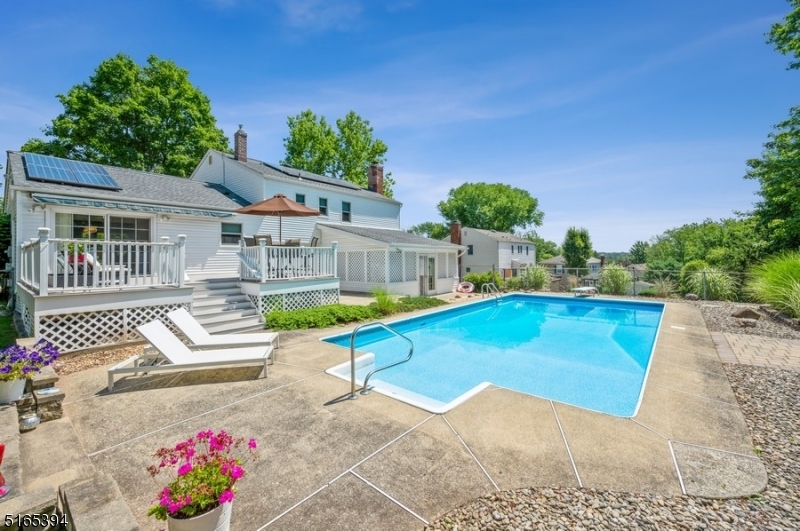 CEDAR KNOLLS - Residential