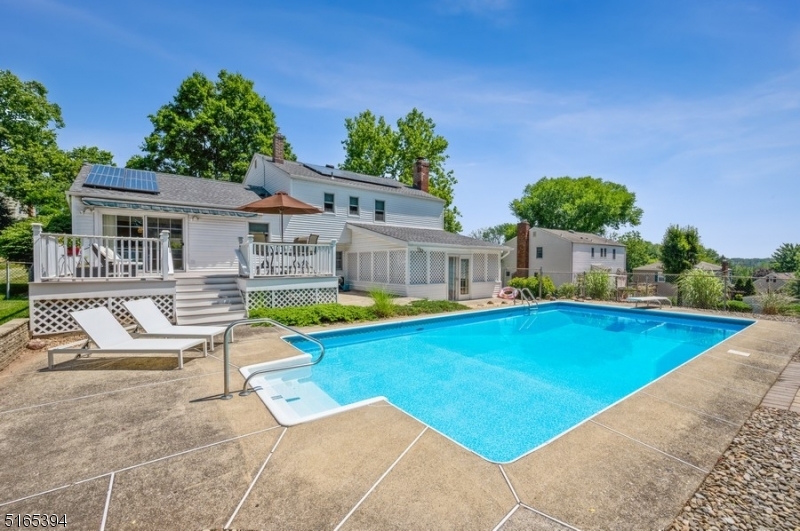 CEDAR KNOLLS - Residential