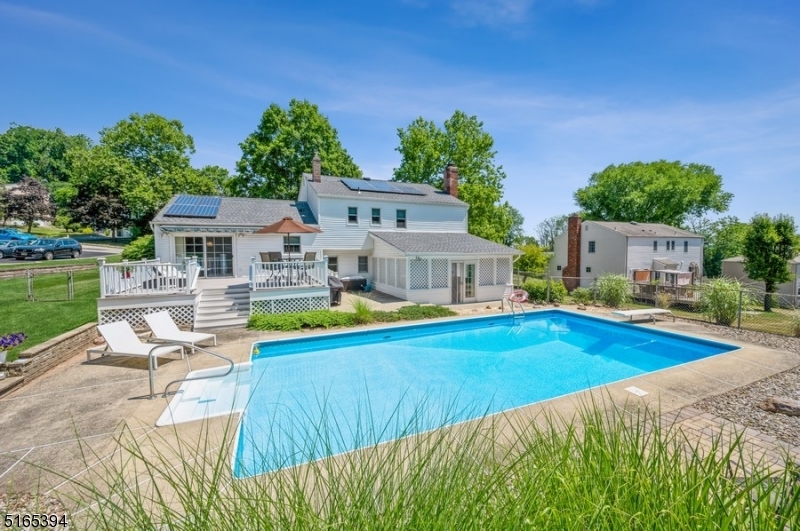 CEDAR KNOLLS - Residential