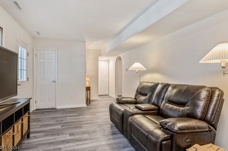 CEDAR KNOLLS - Residential