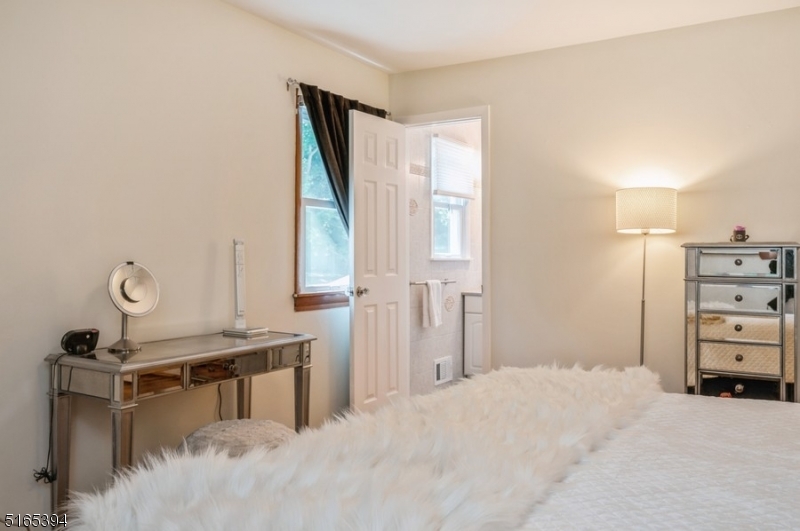 CEDAR KNOLLS - Residential