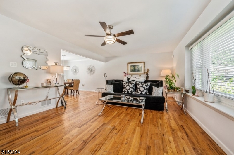 CEDAR KNOLLS - Residential