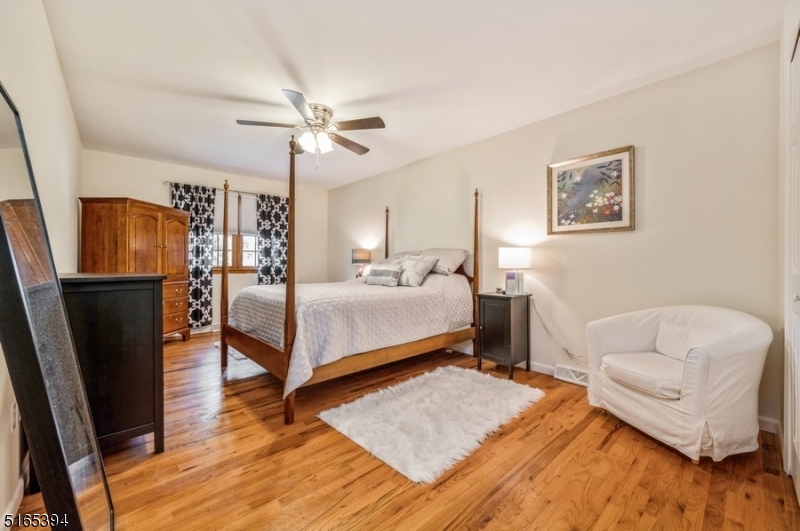 CEDAR KNOLLS - Residential