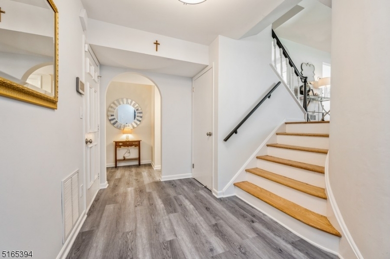 CEDAR KNOLLS - Residential