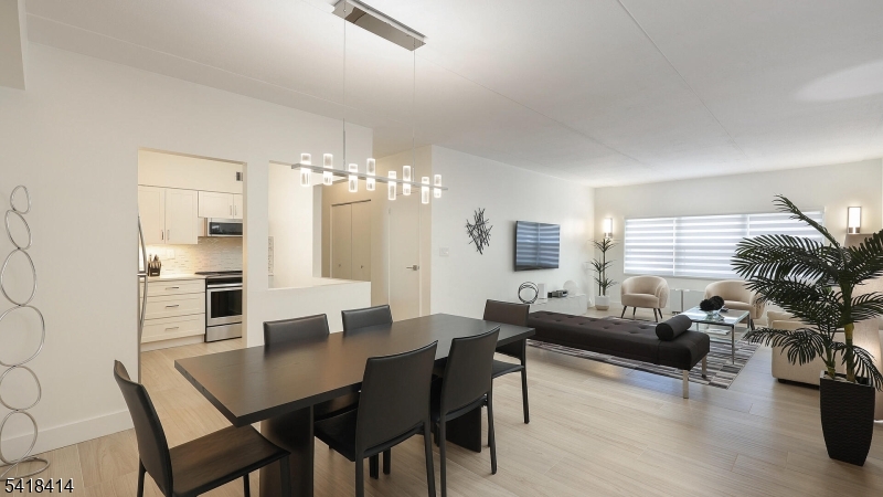 Riverside - Residential