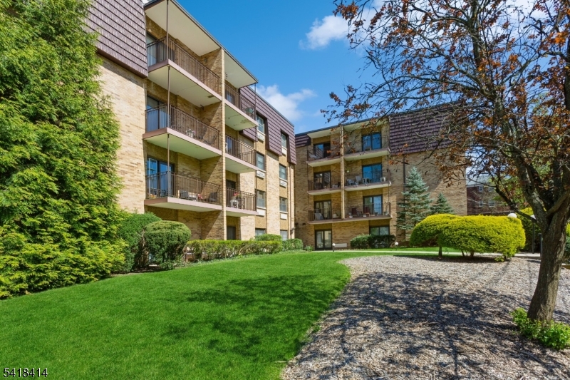 Riverside - Residential