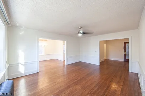 MLS: 3948450