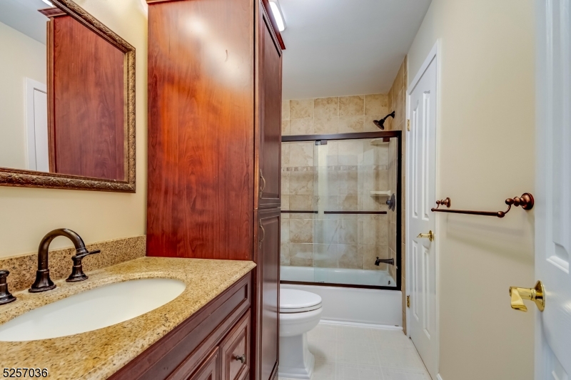 Hastings Square - Residential