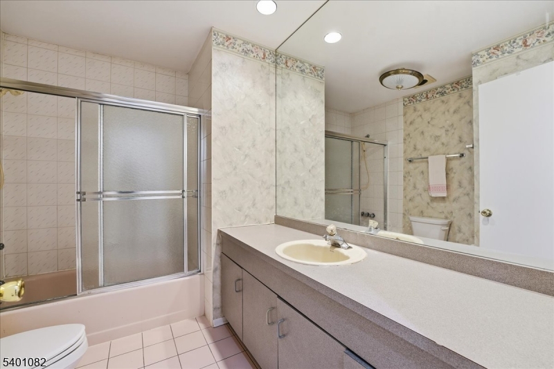 Castle Ridge - Residential