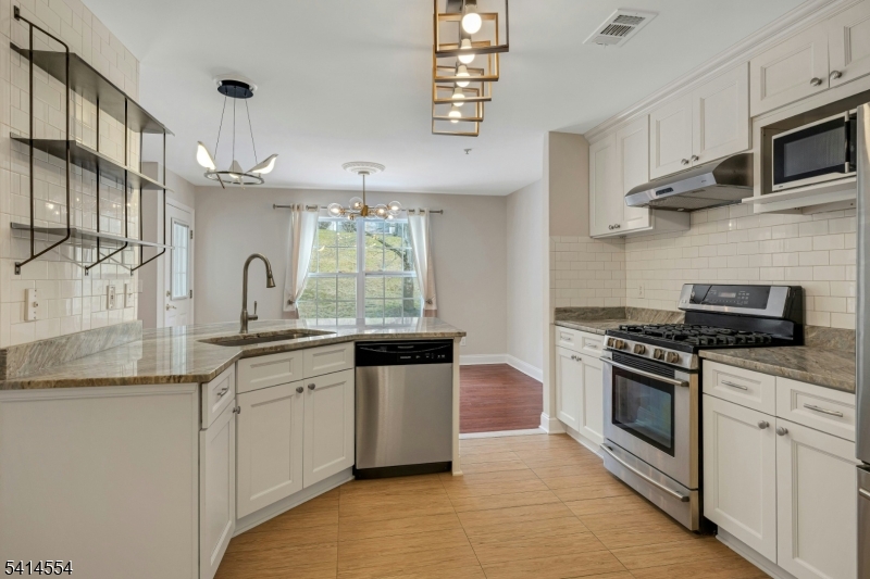 Mountainview at Green Brook - Residential