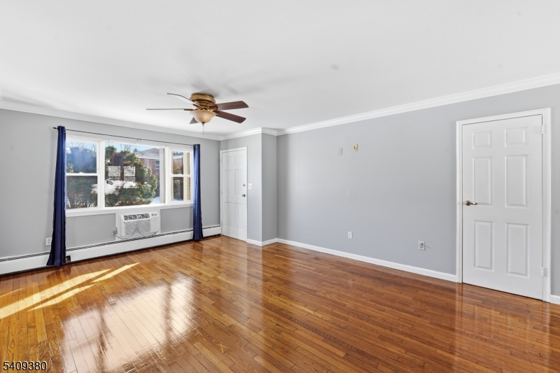 Crestmont Gardens - Residential