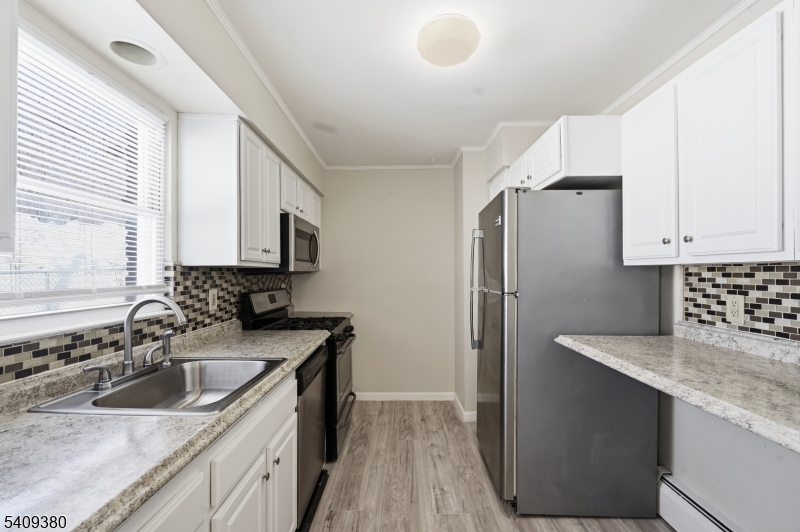 Crestmont Gardens - Residential