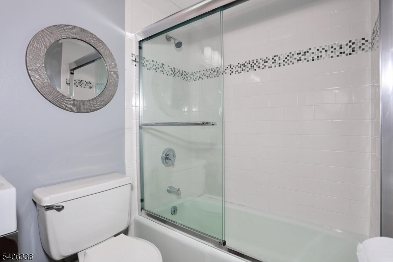 Holiday Farms - Residential