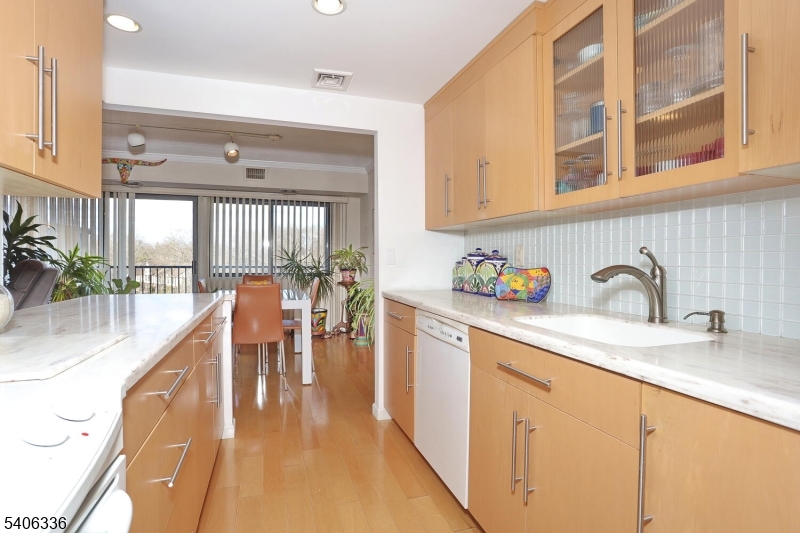 Holiday Farms - Residential