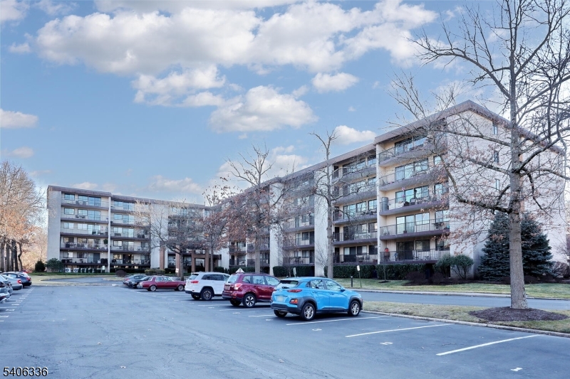 Holiday Farms - Residential