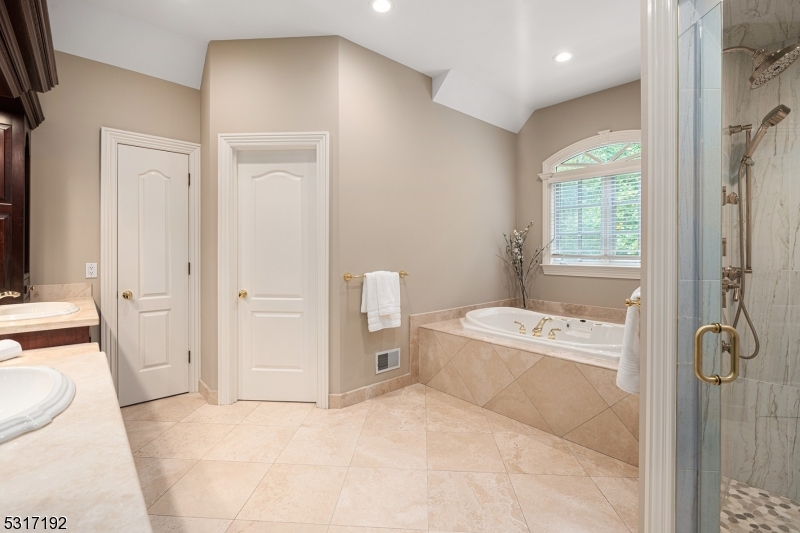 Legacy Estates - Residential