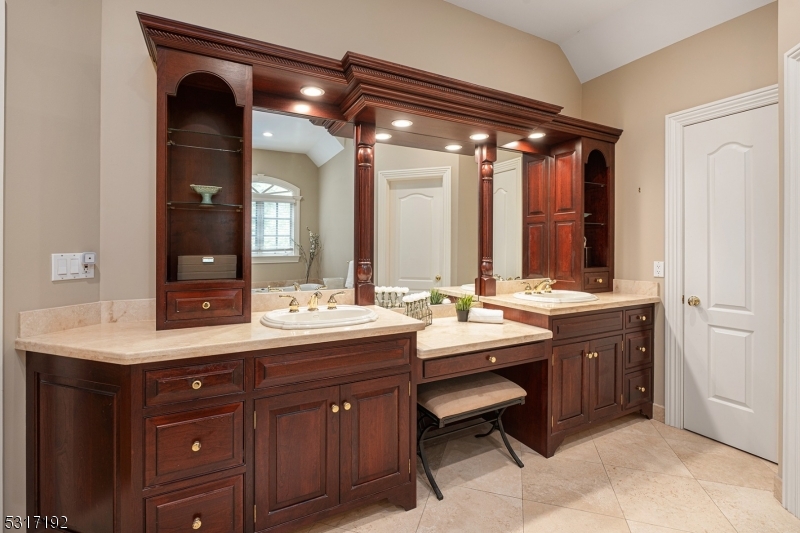 Legacy Estates - Residential