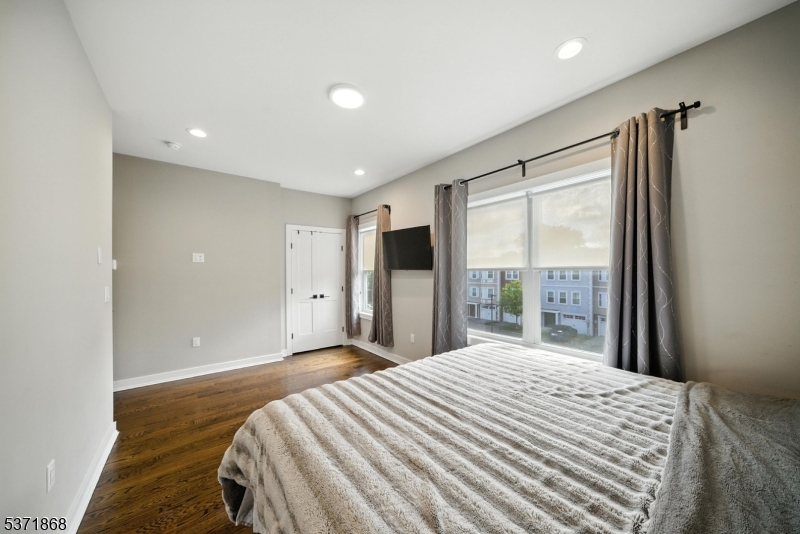 Brownstones at Fairifeld - Residential