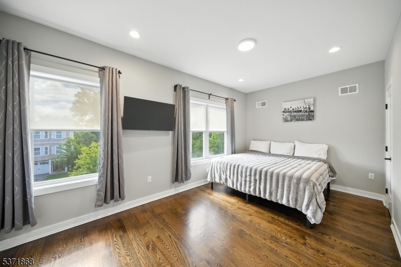 Brownstones at Fairifeld - Residential