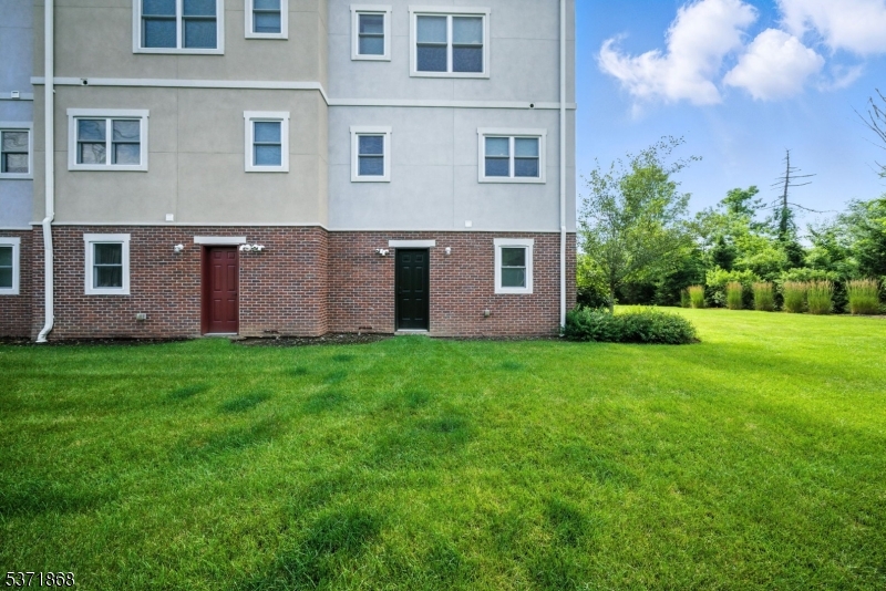 Brownstones at Fairifeld - Residential