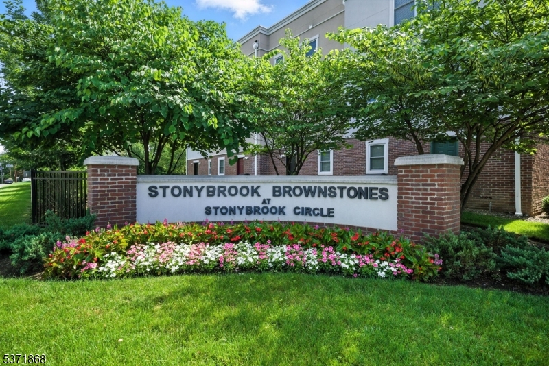 Brownstones at Fairifeld - Residential