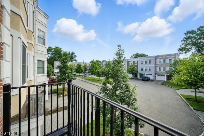 Brownstones at Fairifeld - Residential