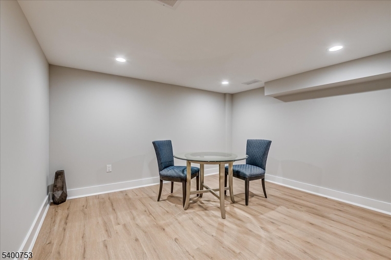 Riverside - Residential